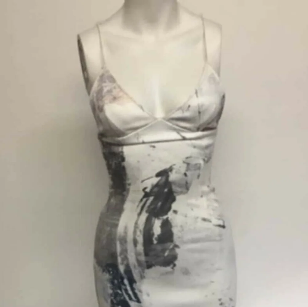MAURIE & EVE Untold Silver Print Stretch Slip Formal Evening Midi Dress - Picture 8 of 10